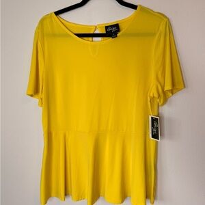 Beige by eci Vibrant Yellow Short Sleeve Top